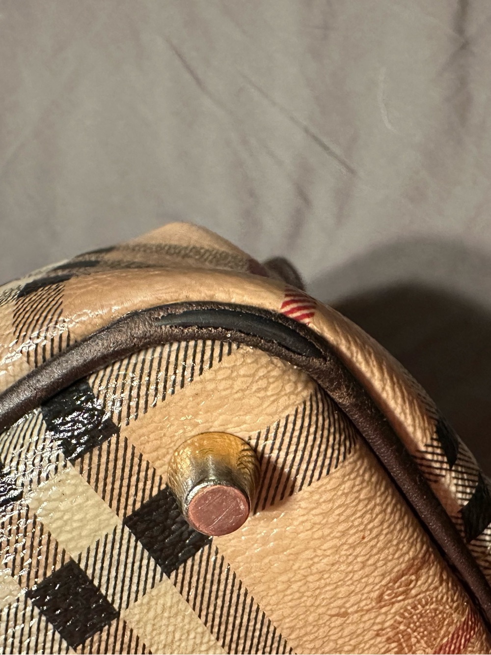 Classic Plaid Tote Bag with Dark Brown Trim - Women - Picture 9 of 12